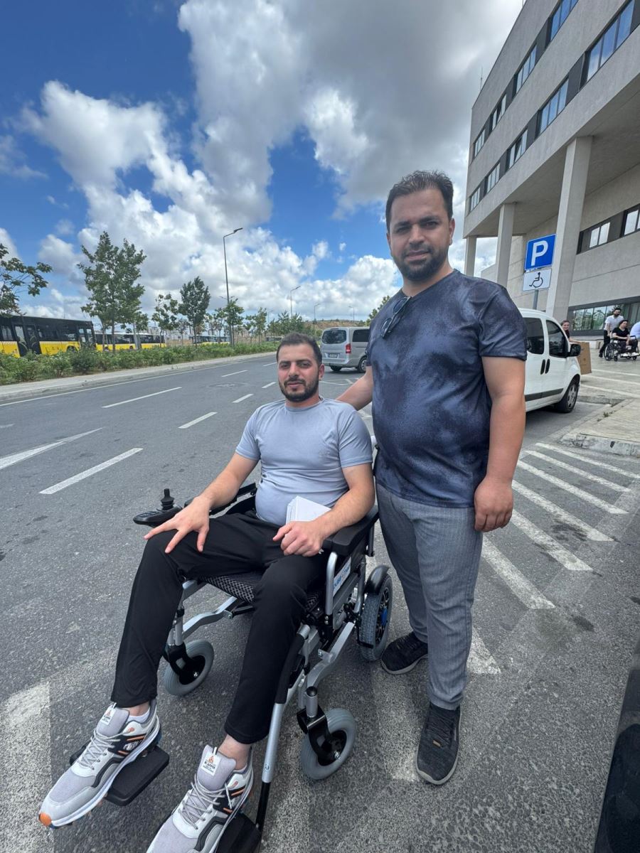 Akülü Sandalye Teslim Anı